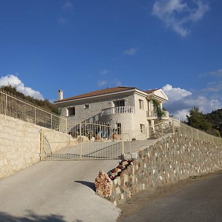 Villa Melyia 카토 피르고스 객실 사진