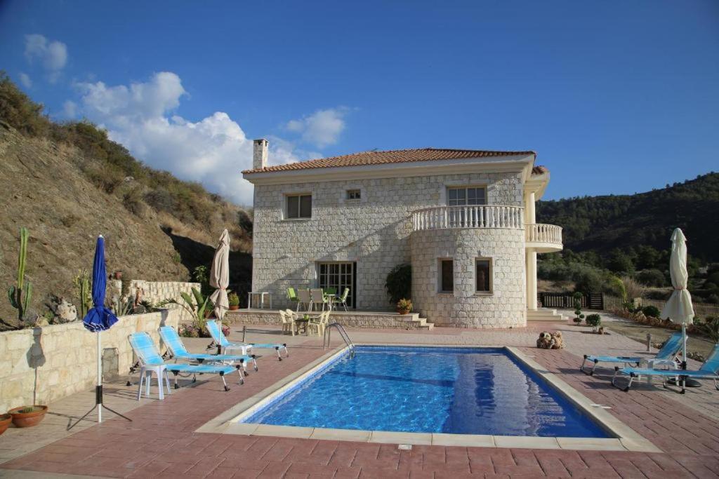 Villa Melyia 카토 피르고스 외부 사진